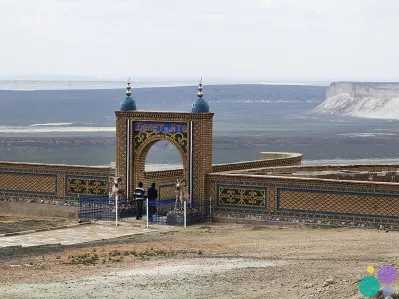 Тахи Актау/ Сапар к подземной мечети Караман ата, Бекет ата, Шопан ата